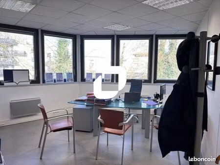 bureau 463 m²