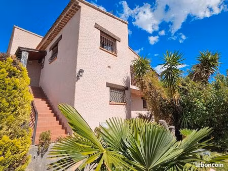 exclusivite - villa 6 pieces avec piscine draguignan