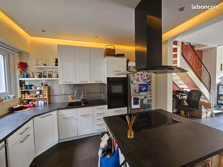 magnifique duplex meublé de 70 m² avec rooftop et accès lac