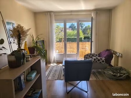 bel appartement à saint georges sur baulche