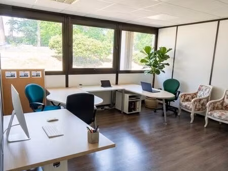 a louer : bureaux modernes climatisés 200 m² canéjan (33) – bordeaux sud