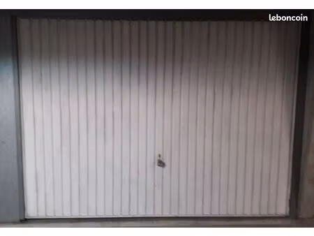 box de 16 m² à cergy le haut