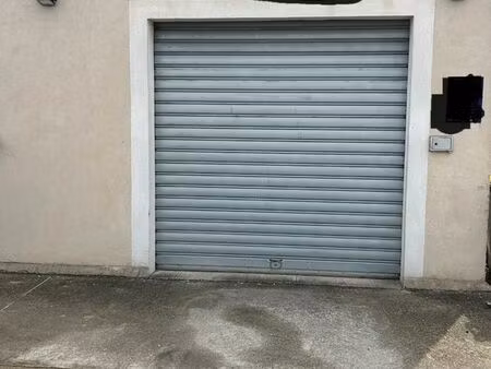 garage/dépôt 25 m2