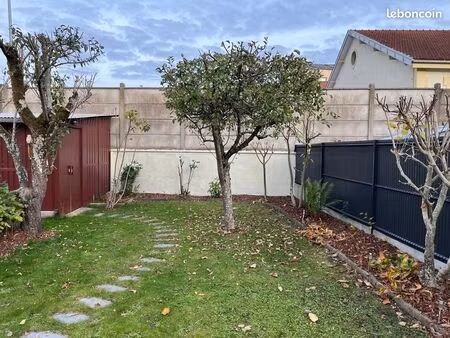 maison 140m2 avec jardin arboré