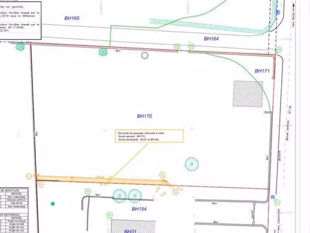terrain constructible 1600m2