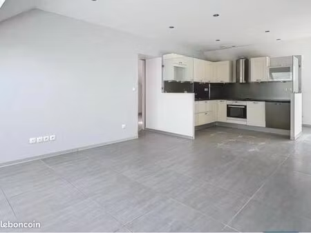 très bel appartement centre ville t3