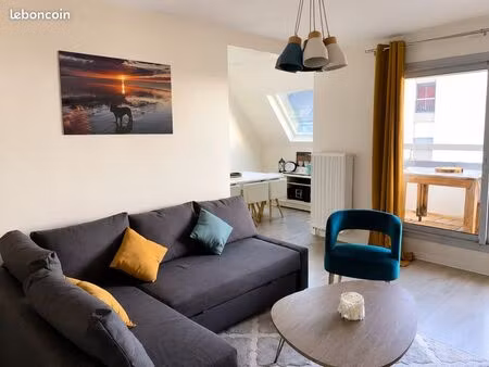 appartement lumineux avec balcon