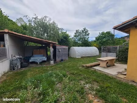 loue studio meublé