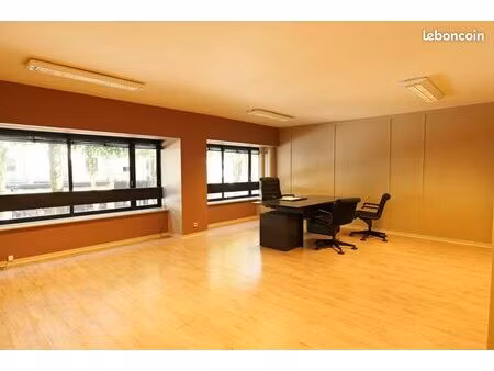 plateau - bureau - lorient centre 122 m²