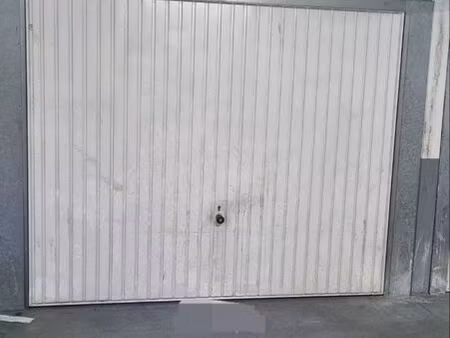 vente box double garage 30m2