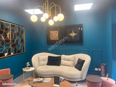 murs commerciaux 150 m² vannes