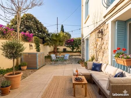 hyères – maison familiale 3 logements indépendants – jardin – garage – 4 parkings