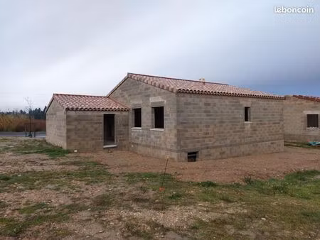 maison 1 pièce 90 m²