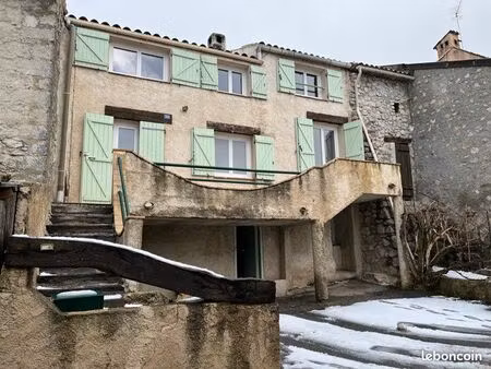 belle maison de village