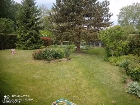 terrain 750m2