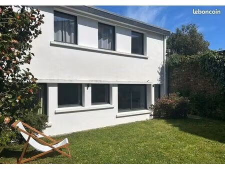 immeuble mixte 240 m² avec jardin - hyper-centre d'auray