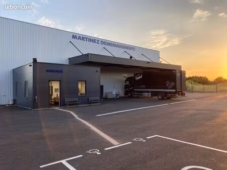entrepôts local hangar