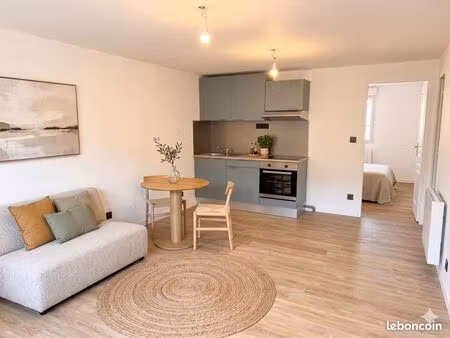 appartement rénové + parking privé