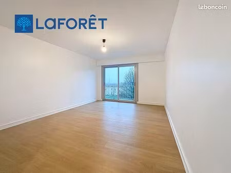 appartement 3 pièces 69 m²