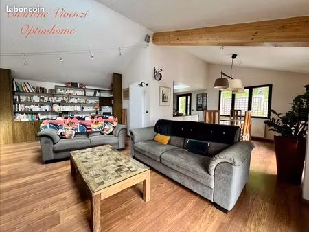 maison 5 pièces 136 m²