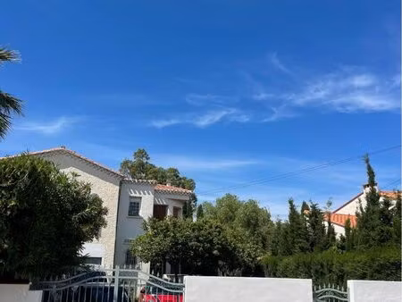 maison familiale 3 faces de 135 m² avec jardin