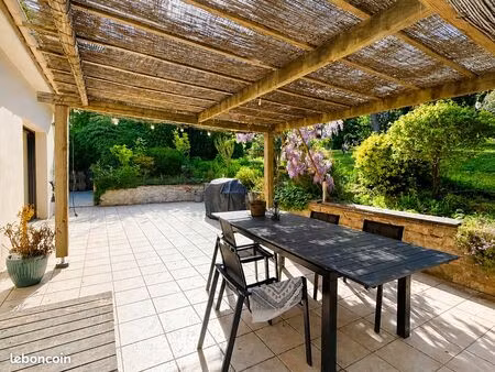 maison familiale 170 m² avec bureau  double garage et terrain de 1 223 m² – le val-saint-g