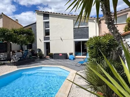 villa 5 pièces 110 m²