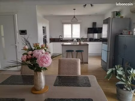villa 4 faces plein pied