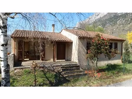 villa 4 pièces 84 m²