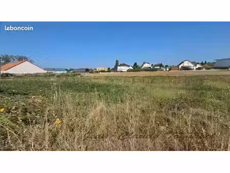 terrain 625 m² joncherey