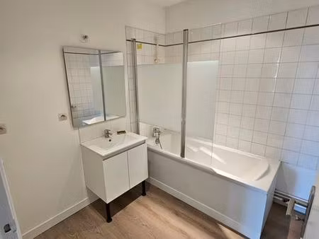 loue f2 centre ville