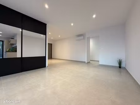logement neuf terrasse et piscine