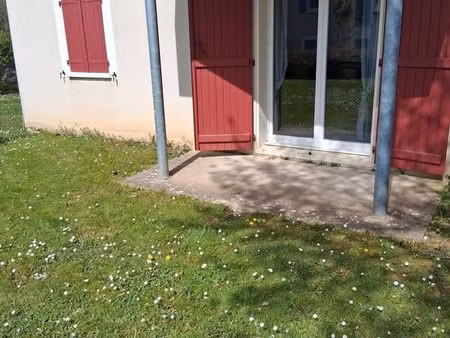 t3 rez de jardin village goelia saint geniez d' olt
