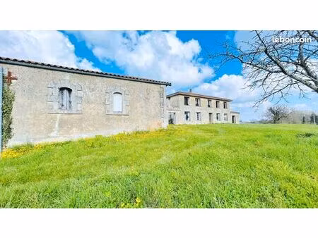 maison 6 pièces 250 m²