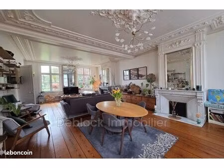 maison 6 pièces 277 m²