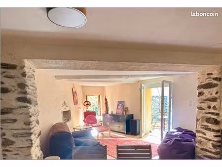 superbe maison typique de village entièrement rénovée + terrain non avenant de 1.200 m2 au