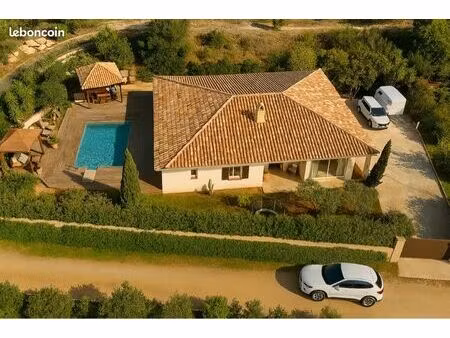 urgent – superbe villa piscine – 585 000