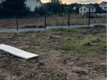 terrain constructible viabilisé 9 ares
