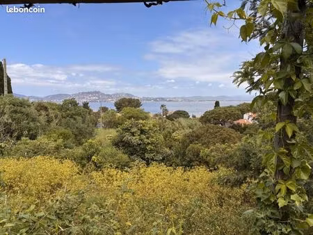 terrain 1 110 m² hyeres