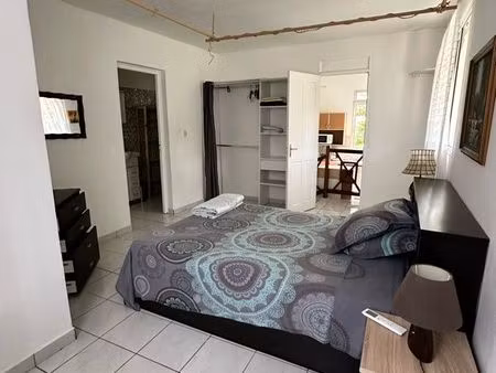 bel appartement f2 meublé avec balcon – calme et proche commodités