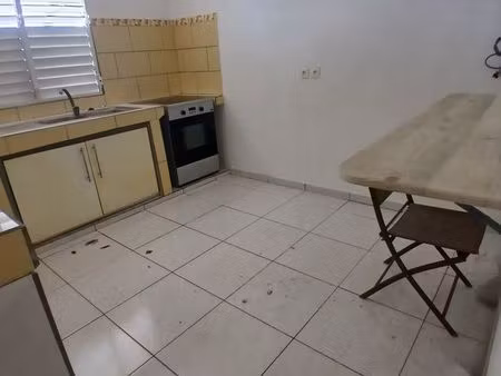 loue f2 meublé coin campagnard