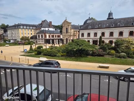 appartement lumineux avec ascenseur – lisieux face au carmel