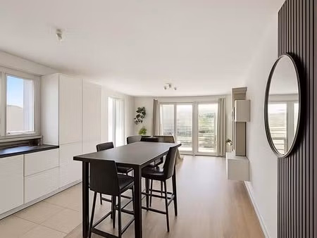location 4 pièces avec 150 m2 jardin plein soleil
