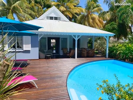 charmante villa créole avec piscine – résidence sécurisée à plessis nogent  sainte-rose (g