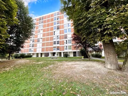 appartement 4 pièces 76 m²