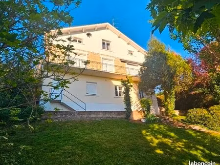 grande maison 2 appartements + 1 studio