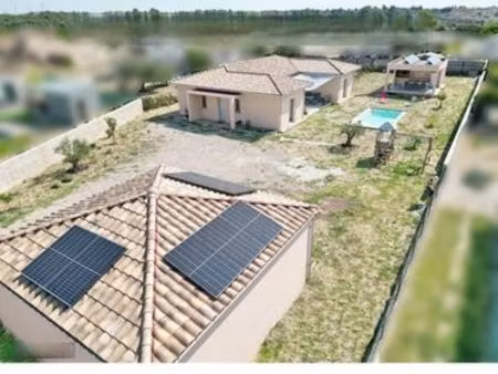 maison 5 pièces 129 m2 avec 1707 m2 de terrain piscine cuisine d'été 399000
