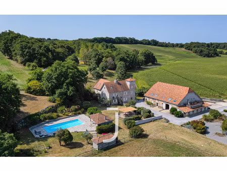 maison de luxe à vendre à sauveterre-de-béarn