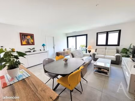 villa 4 pièces 97 m²