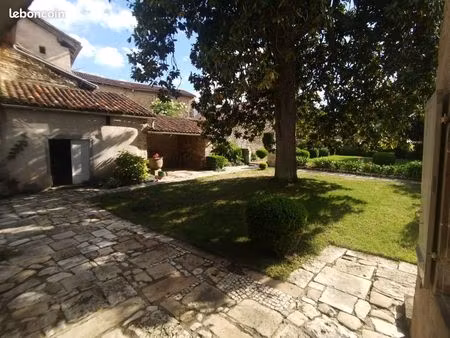 maison de village 6 pièces 178 m²